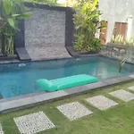 Sunshoot Villa Sandat